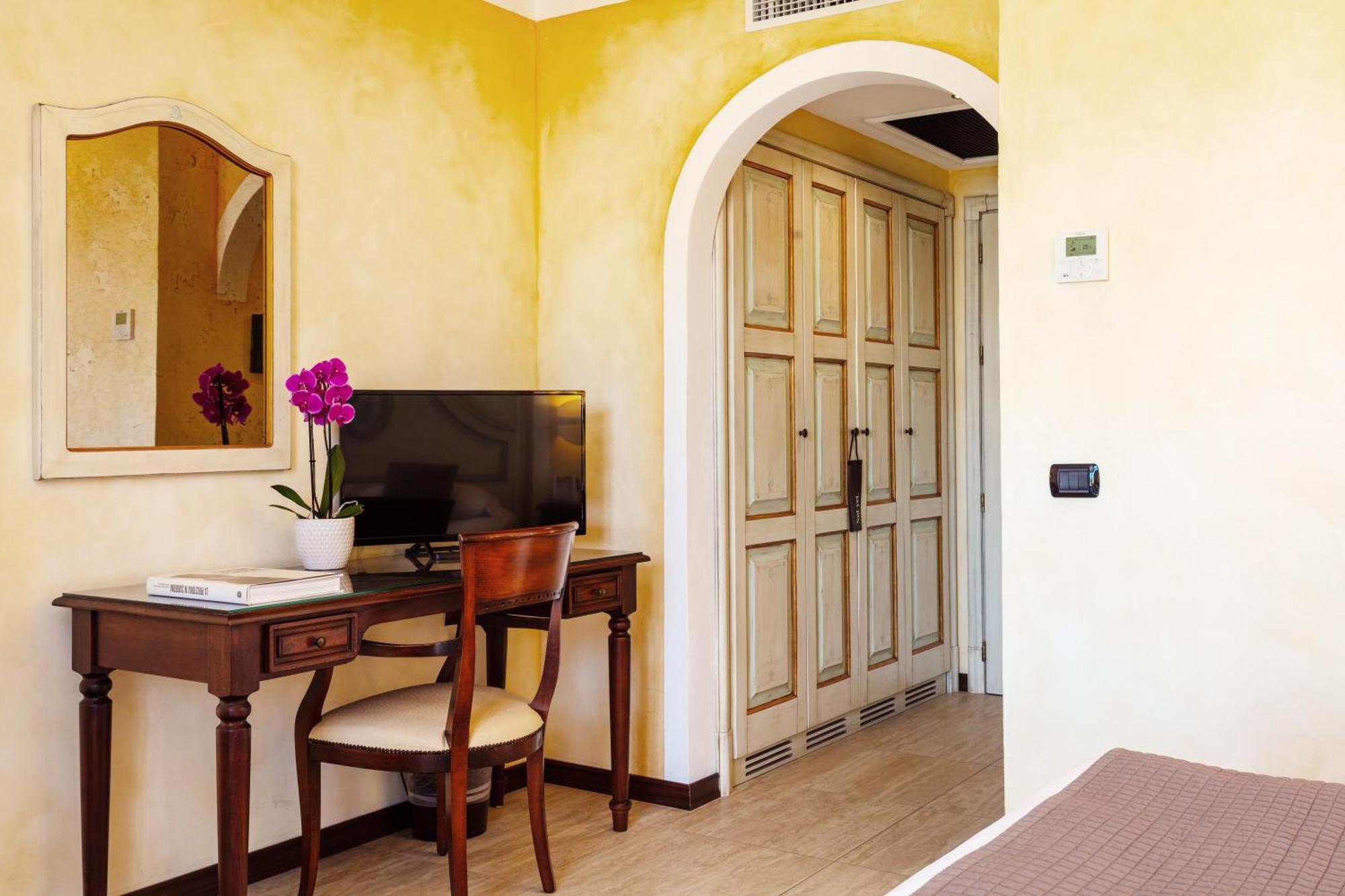 La Vecchia Fonte Boutique Hotel Palau Exterior photo